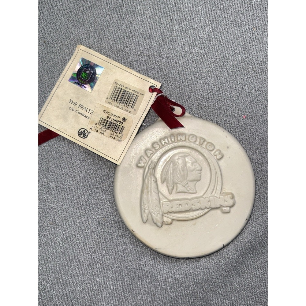 Vintage Pfaltzgraff Washington Redskins Cookie Mold!